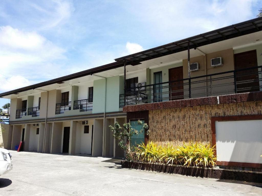 Quezon Premier Hotel Lucena Buitenkant foto